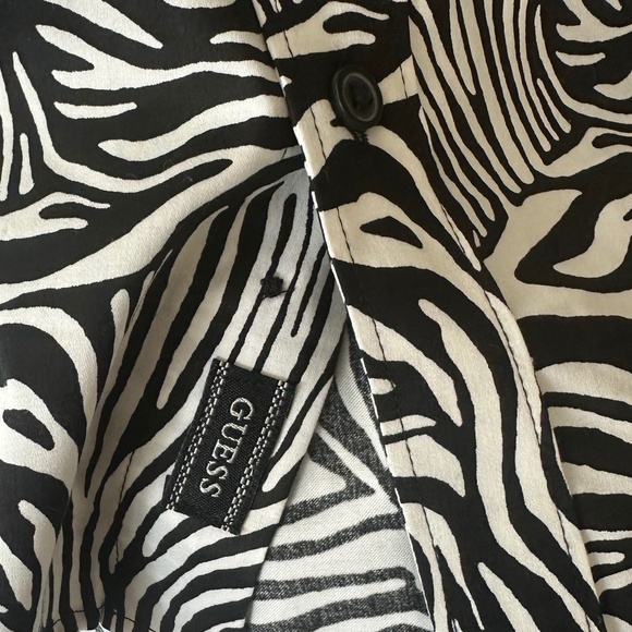 Men's GUESS Slim Fit Short Sleeve Military Inspired Zebra Shirt - Size Men's L - Picture 14 of 15